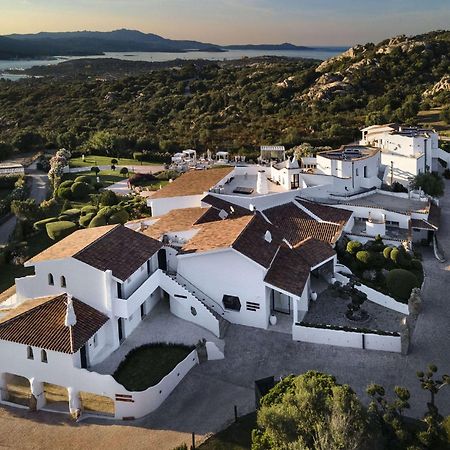 Sulia House Porto Rotondo, Curio Collection By Hilton Hotel Exterior photo