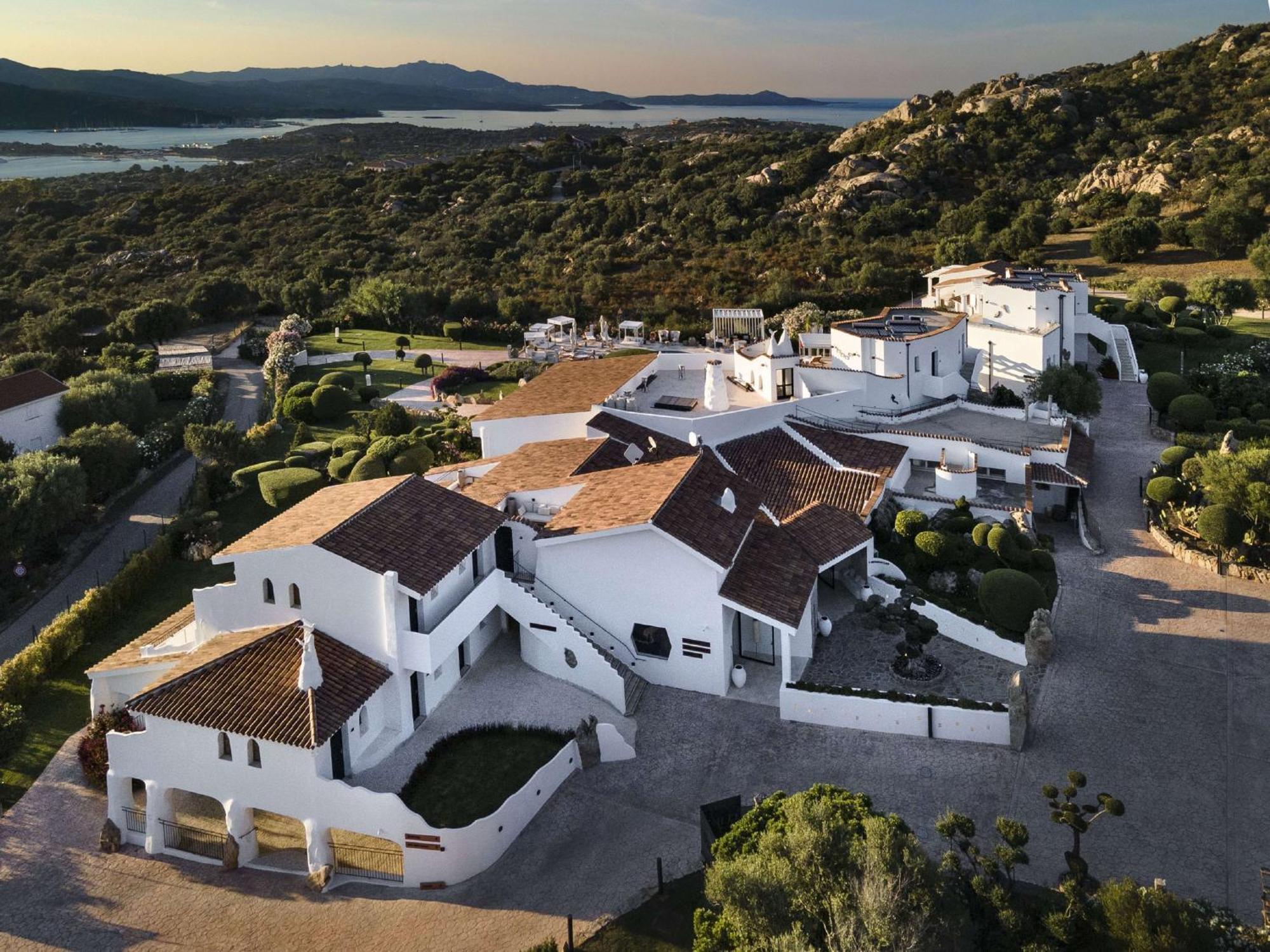 Sulia House Porto Rotondo, Curio Collection By Hilton Hotel Exterior photo